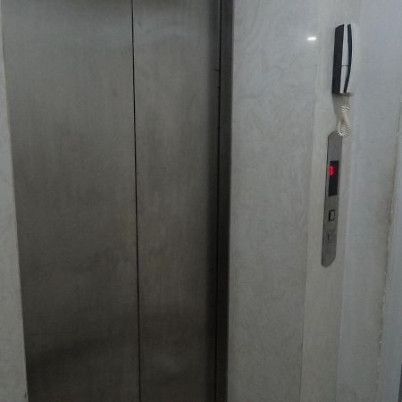 Tan ThàNh Hotel Thành Pho Ho Chí Minh Esterno foto