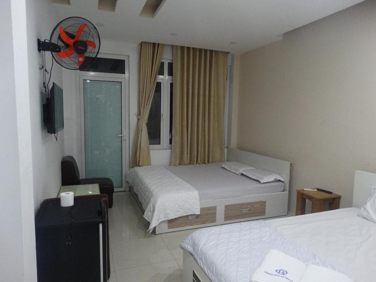 Tan ThàNh Hotel Thành Pho Ho Chí Minh Esterno foto