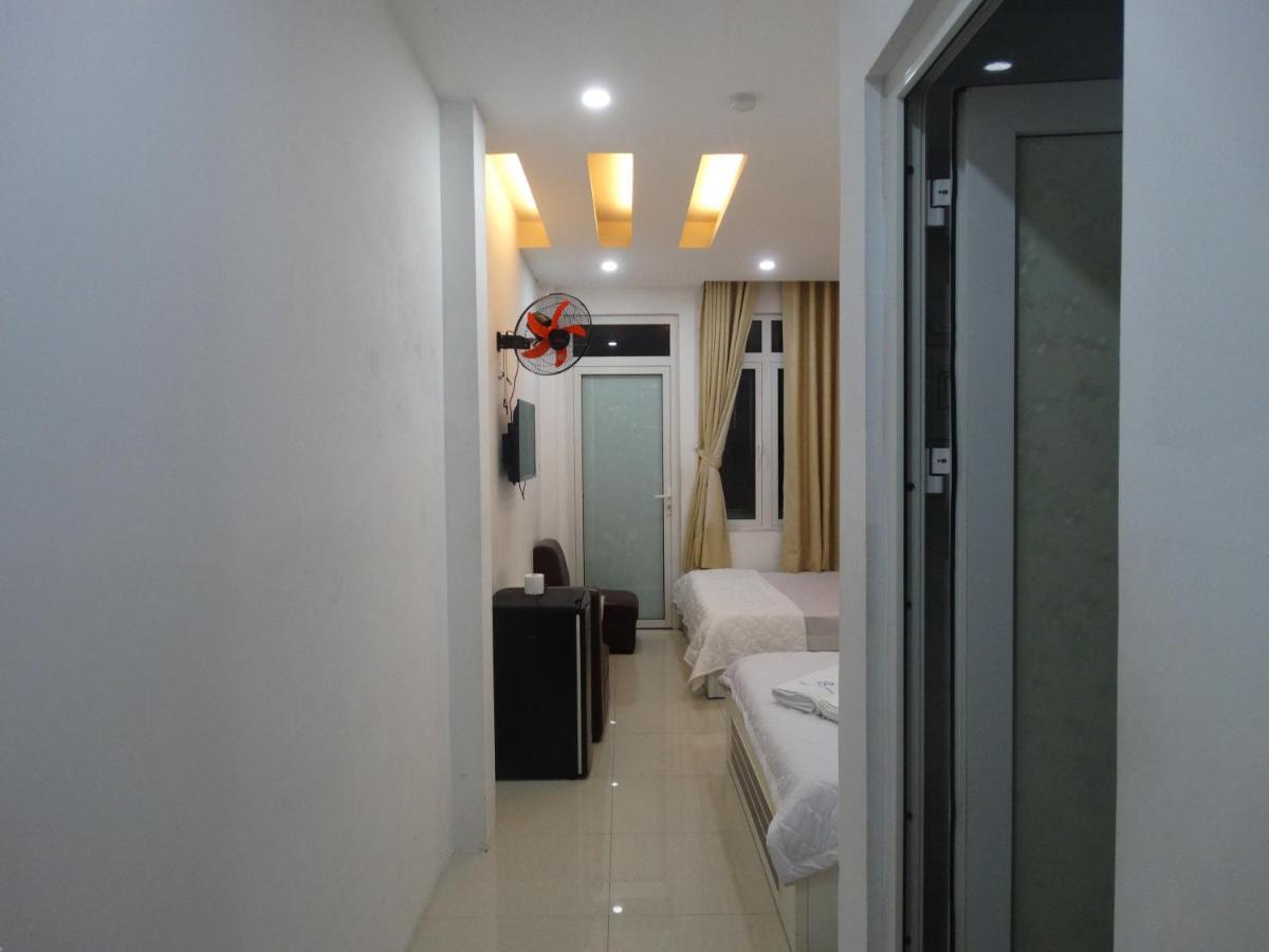 Tan ThàNh Hotel Thành Pho Ho Chí Minh Esterno foto